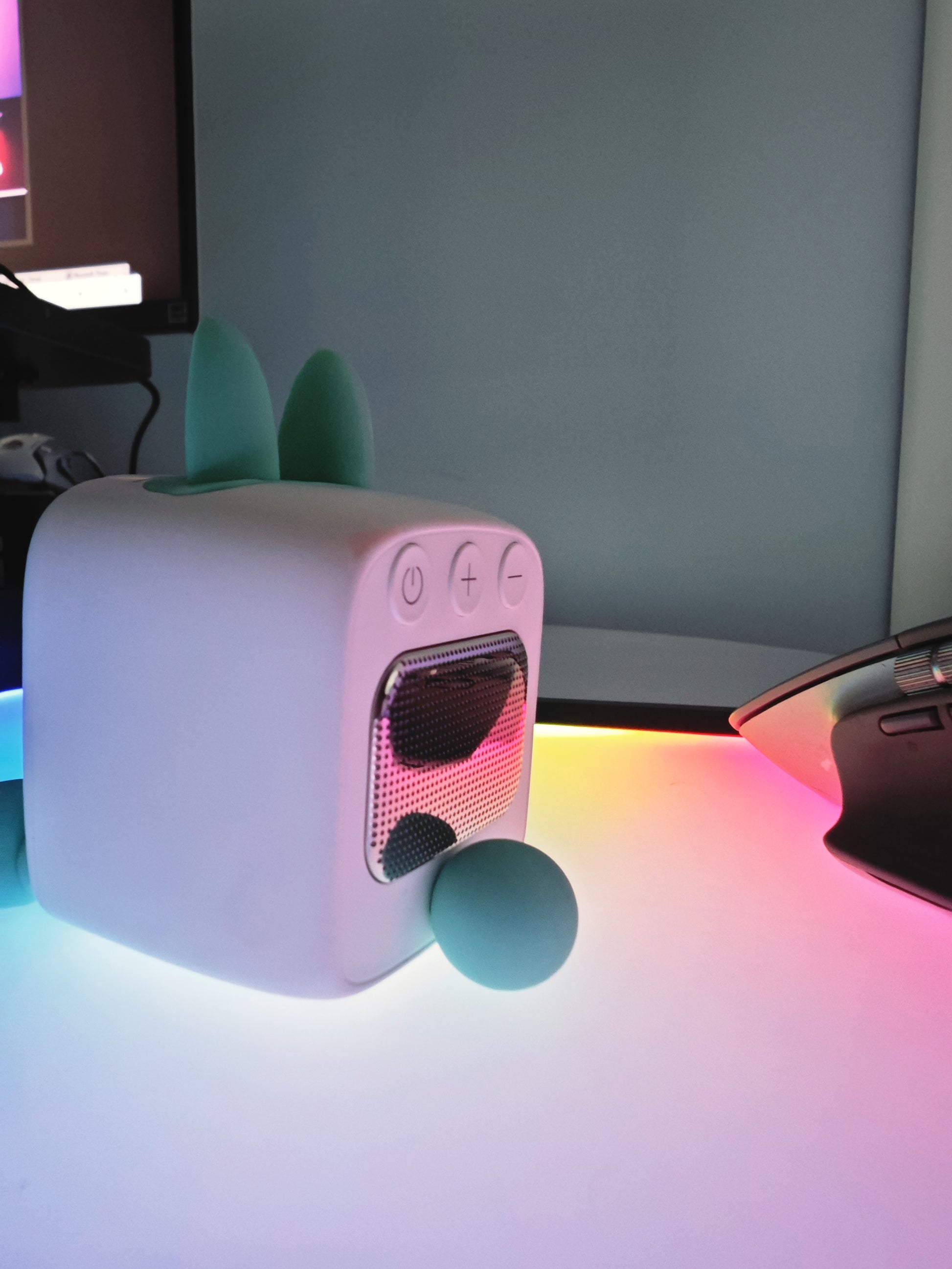 "MILI Robot Pet TV Edition technical specifications and features overview"